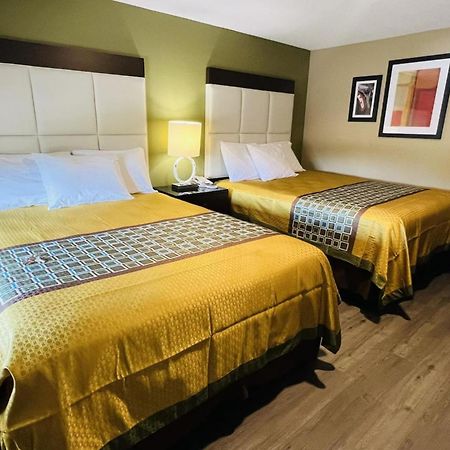Deluxe Inn & Suites By Oyo Miami Ok Ngoại thất bức ảnh